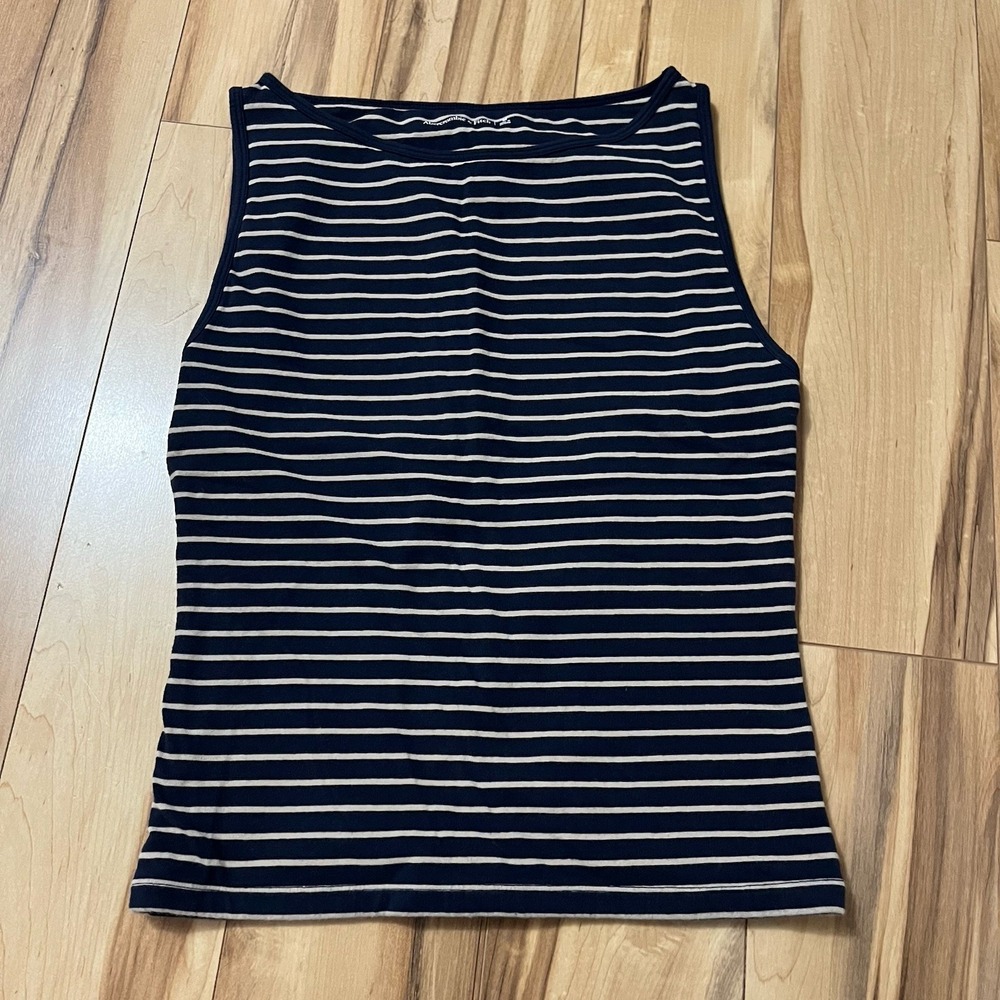 Abercrombie & Fitch Women's Boat Neck Tank Top Sz M Blue Brown Striped Classy